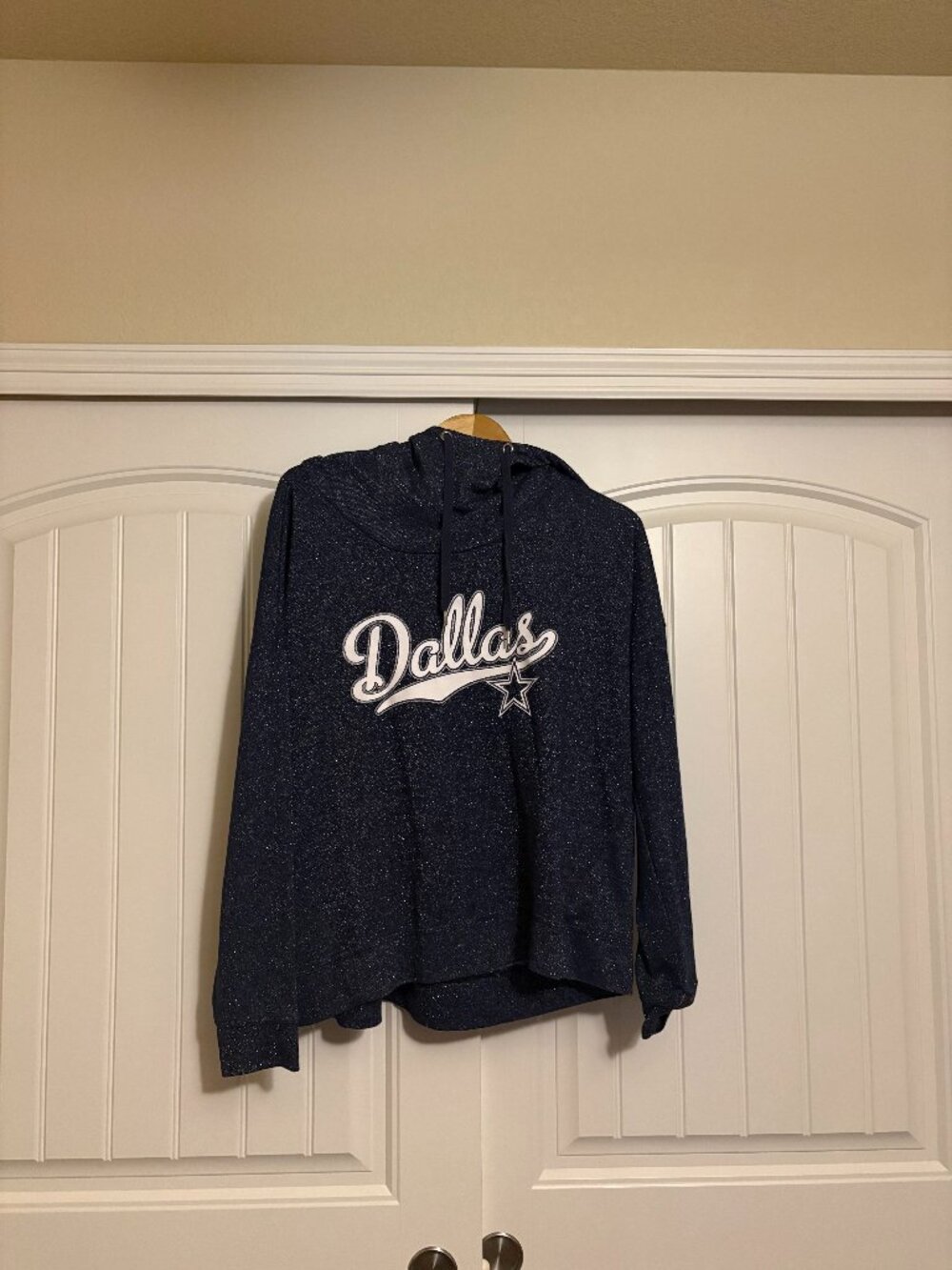 Dallas Cowboys Hooded Sweatshirt Women's Large Sparkly Blue Long Sleeve Hoodie